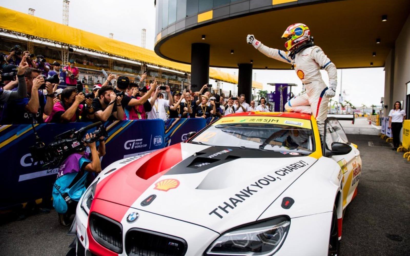Augusto Farfus purchased some smaller magnets while in Japan and found them quite useful.